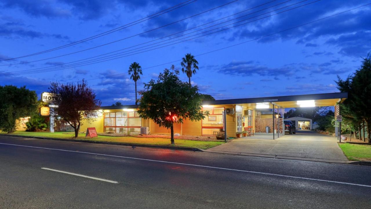 Cootamundra Gardens Motel Екстер'єр фото