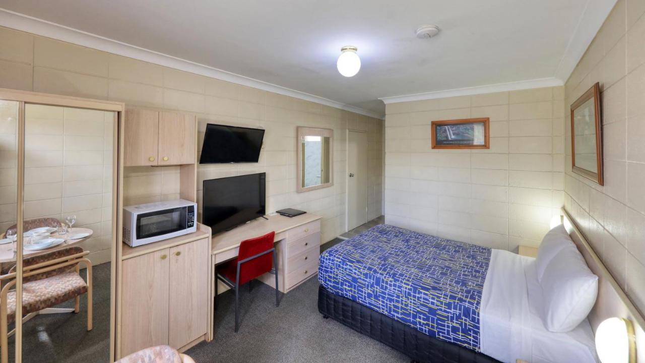 Cootamundra Gardens Motel Екстер'єр фото