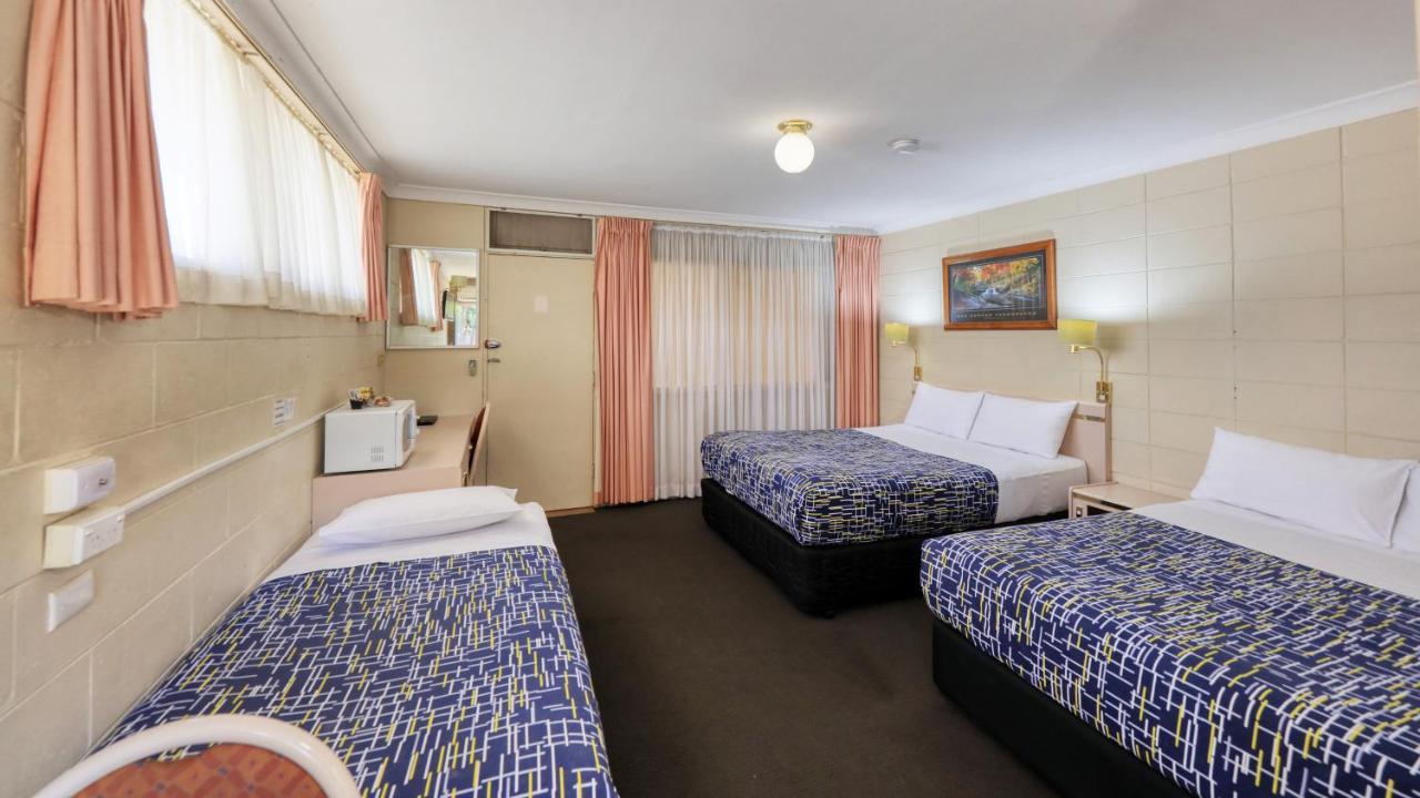 Cootamundra Gardens Motel Екстер'єр фото
