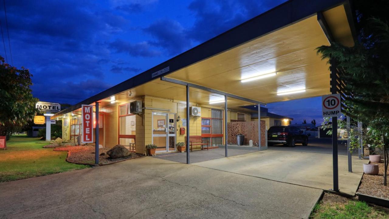 Cootamundra Gardens Motel Екстер'єр фото