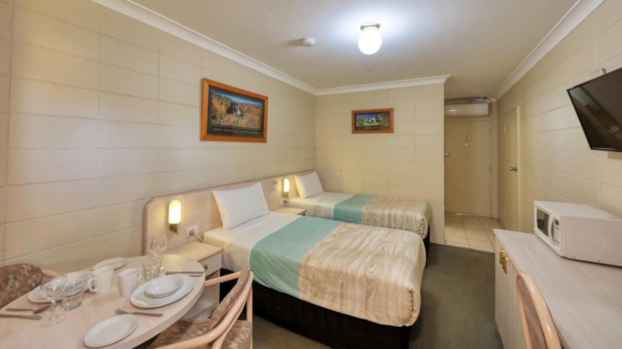 Cootamundra Gardens Motel Екстер'єр фото