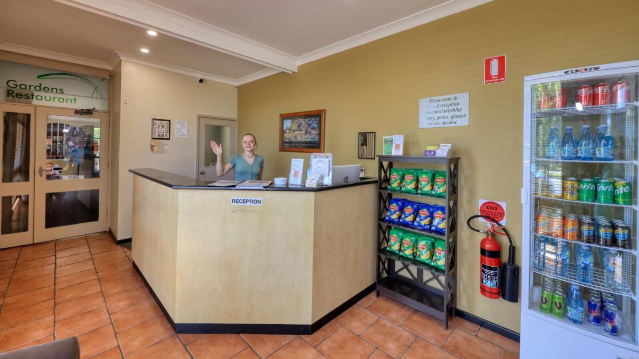 Cootamundra Gardens Motel Екстер'єр фото